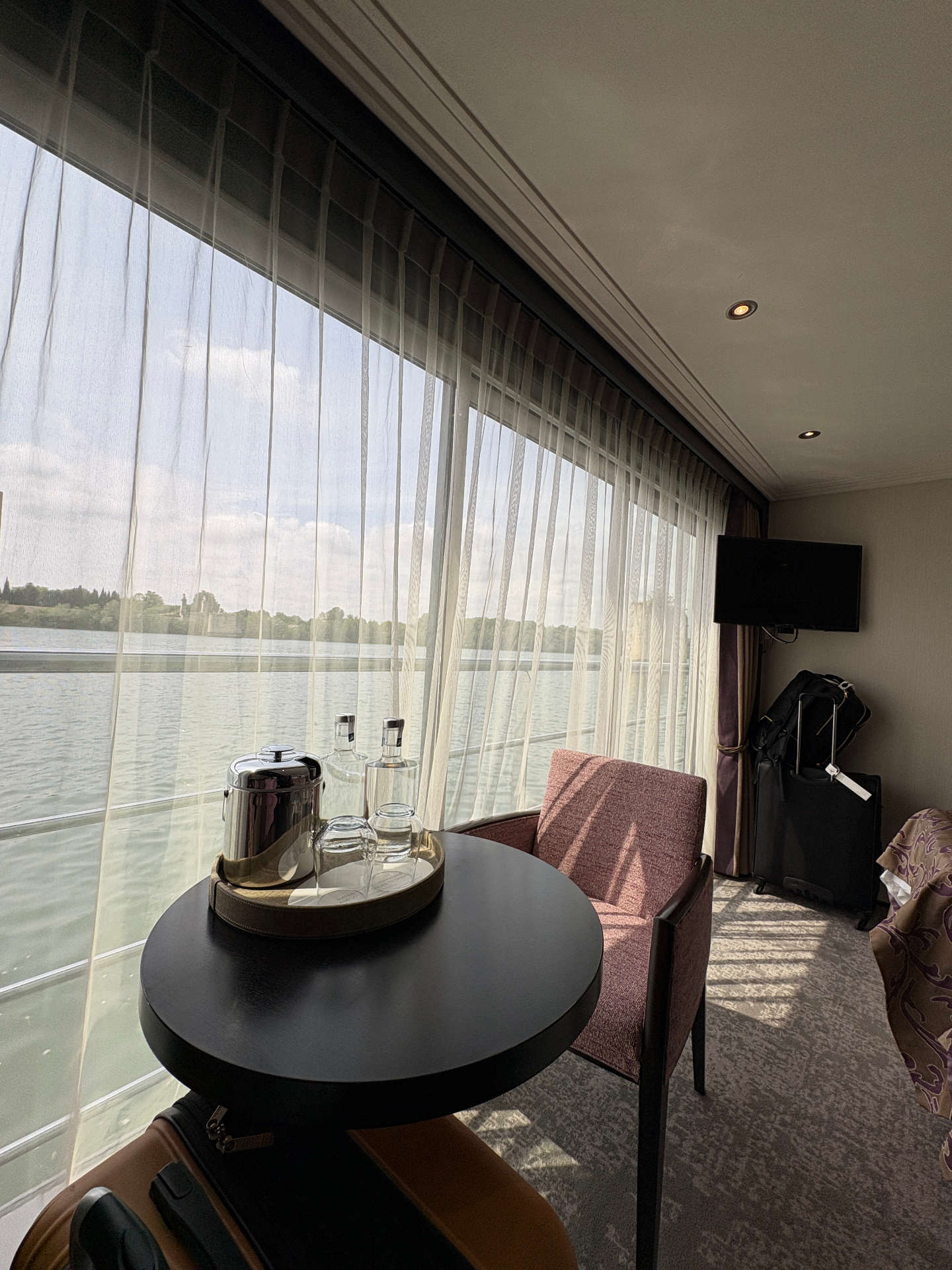 Panoramic Suite aboard Avalon Poetry II with floor-to-ceiling river view